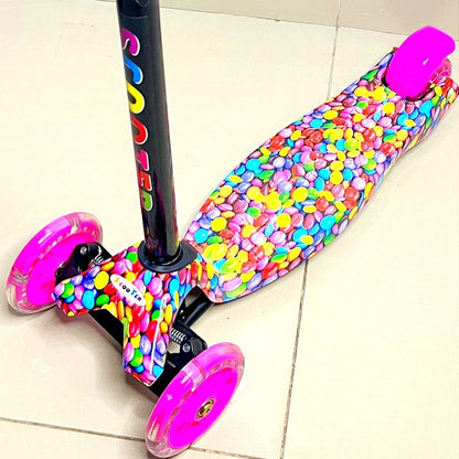 PATINETA SCOOTER ESTAMPADA  CON LUCES EN LAS RUEDAS