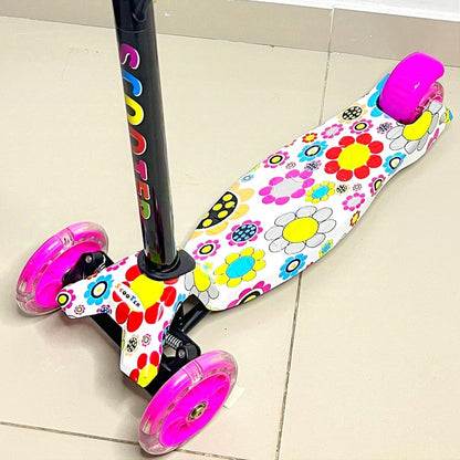 PATINETA SCOOTER ESTAMPADA  CON LUCES EN LAS RUEDAS